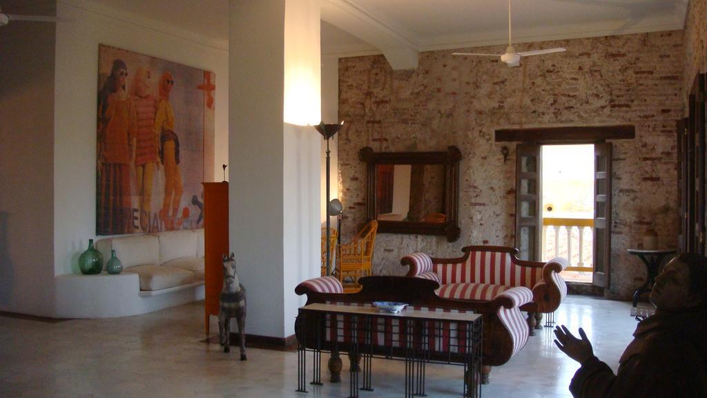 Hotel Torre Del Reloj Cartagena Стая снимка