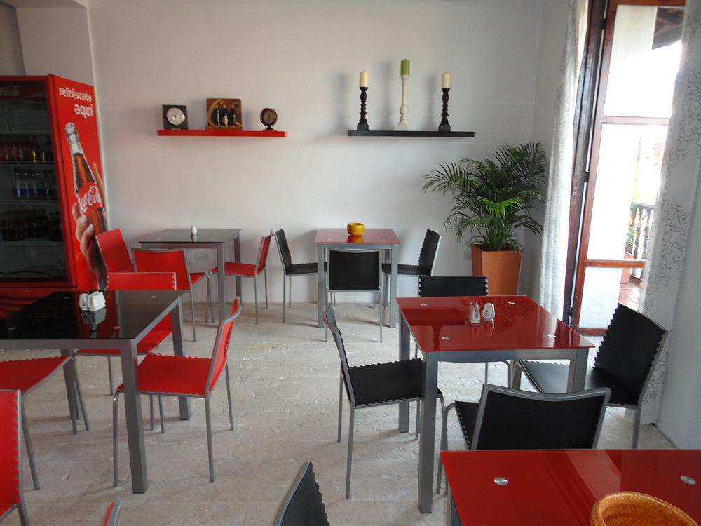 Hotel Torre Del Reloj Cartagena Ресторант снимка