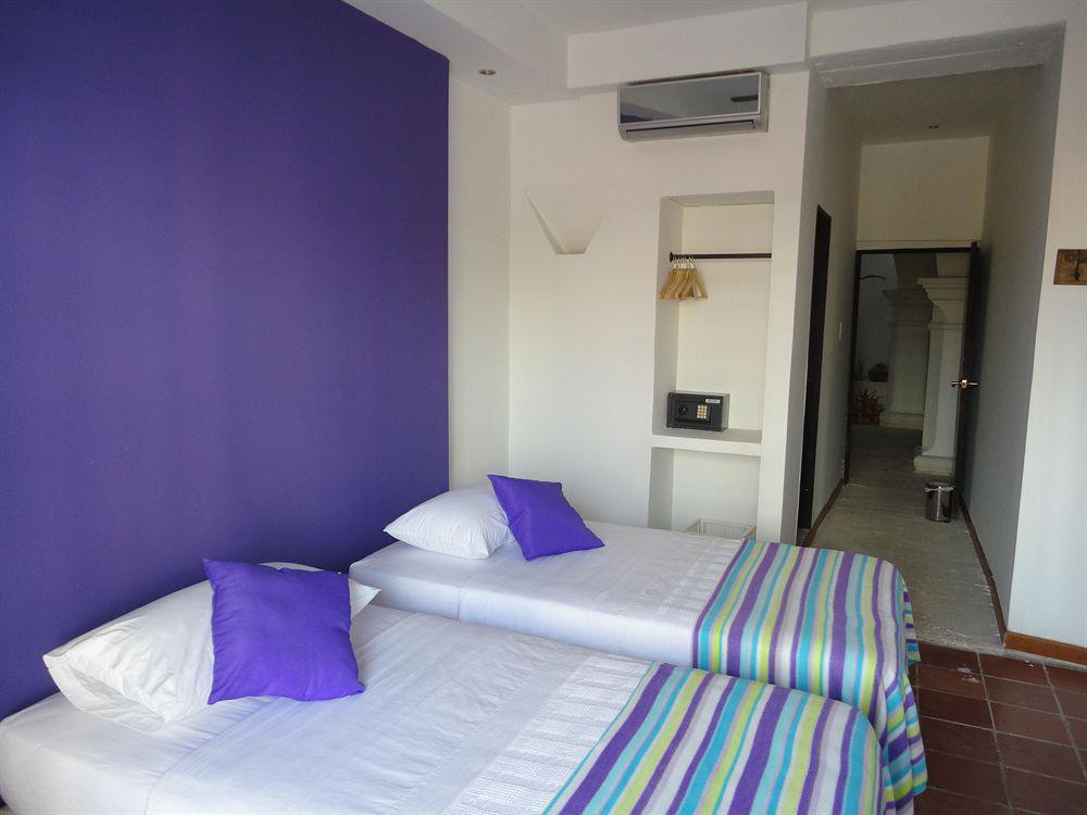 Hotel Torre Del Reloj Cartagena Стая снимка